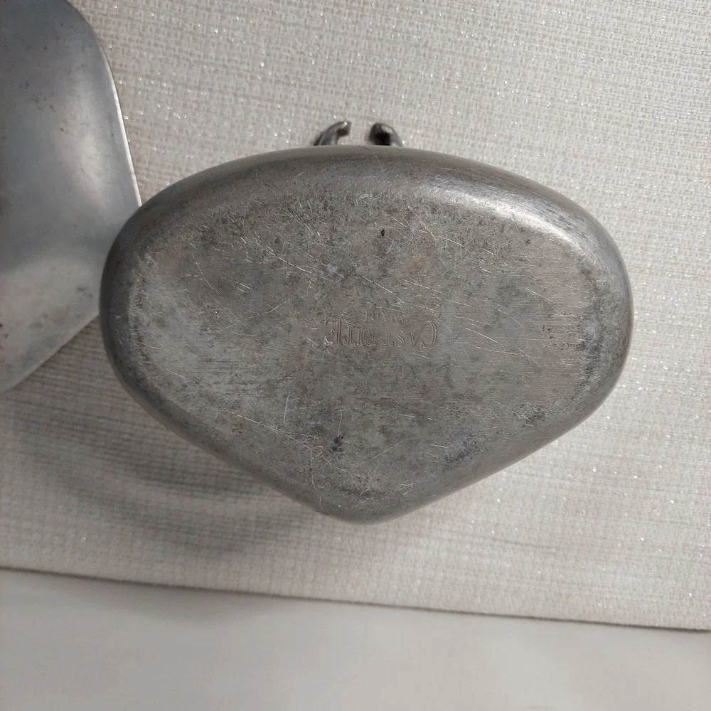Vintage Cast-Rite Ware Cast Aluminum Pot with Lid Triangular Heart‎ Shape Pan
